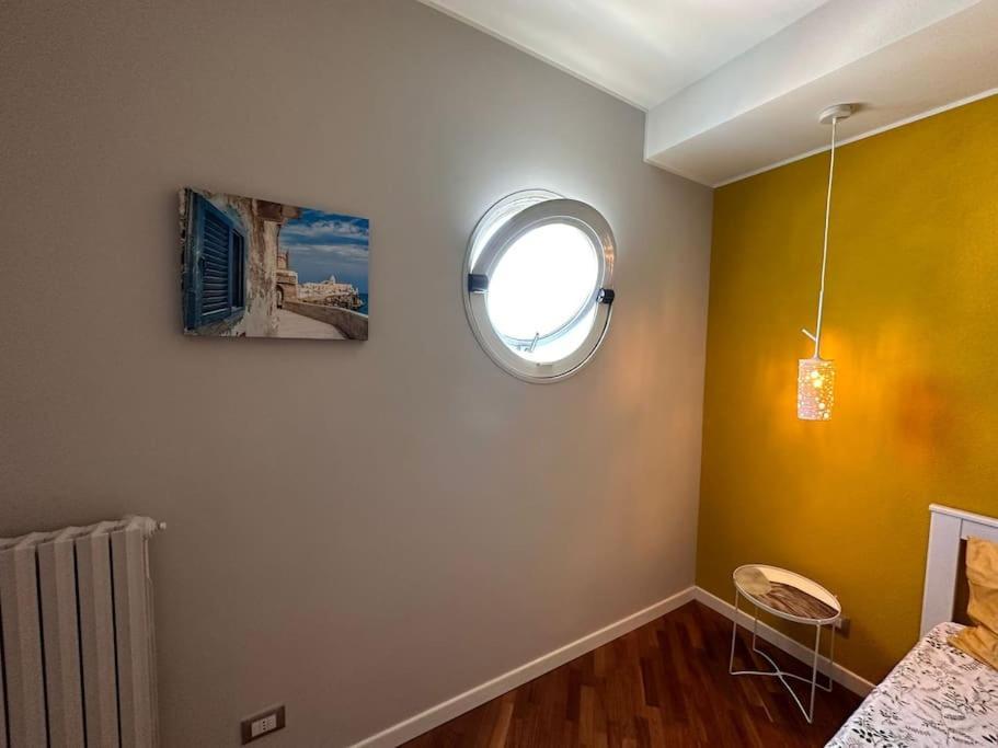Faro Sul Mare Luxury Apartment - Zona Fiera Bari Exterior photo